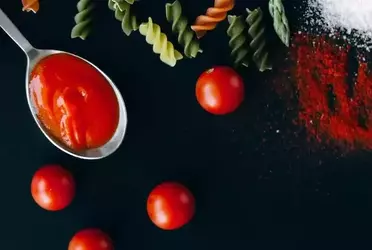 Tomato-based sauces as meat tenderizers