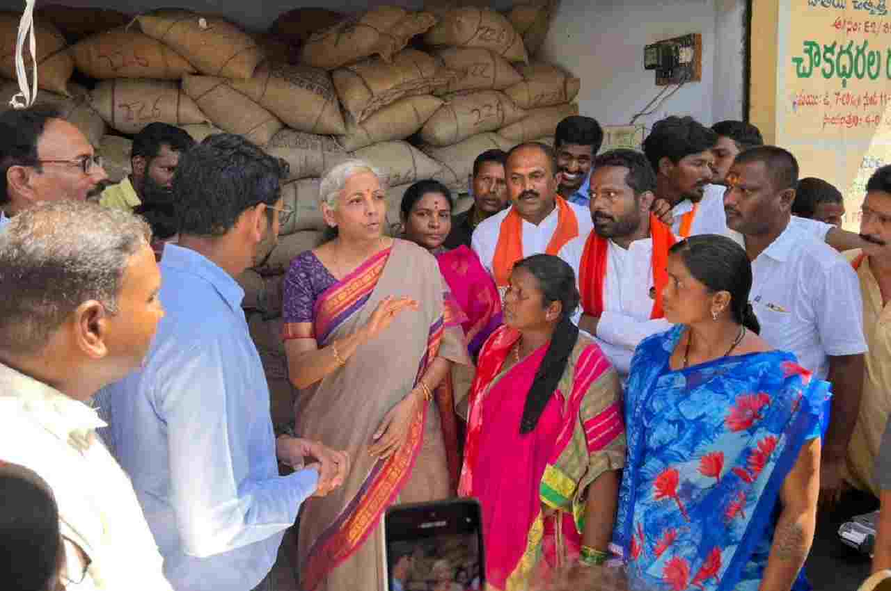 Nirmala Sitharaman, News24, Bikroor, Congress, BJP