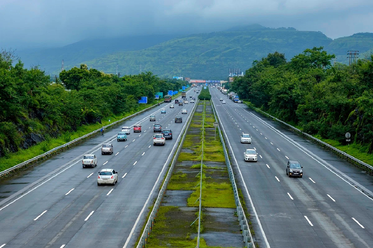 Pune-Bengaluru Highway
