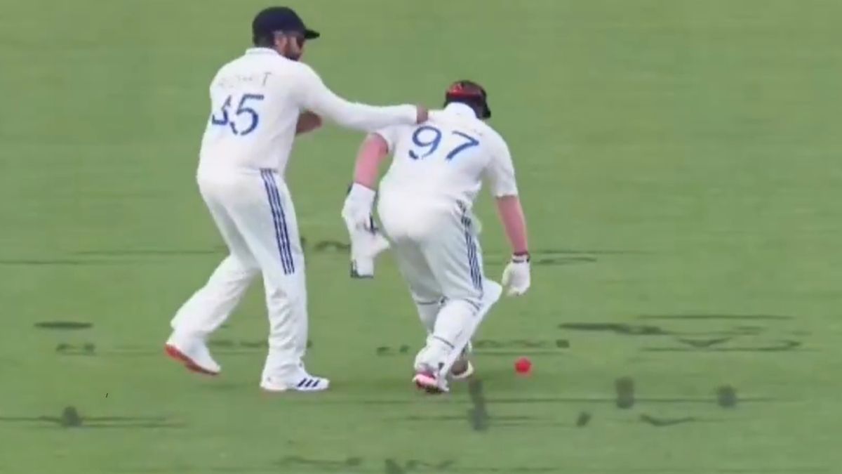 Rohit Sharma punches Sarfaraz Khan