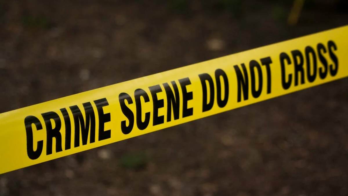 Delhi: Boy Found Hanging At Mayur Vihar Metro Station, Probe Underway