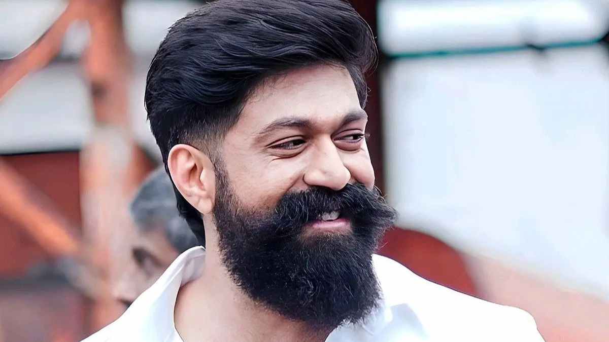 KGF Fame Yash Transforms Into Ravana As He Begins Shooting For Nitesh Tiwari's 'Ramayana'!