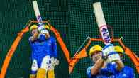 MS Dhoni with his new bat