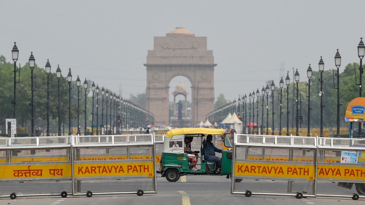 Delhi Pollution: CAQM Implements GRAP Stage-I Restrictions As AQI Reaches 'Poor' Category