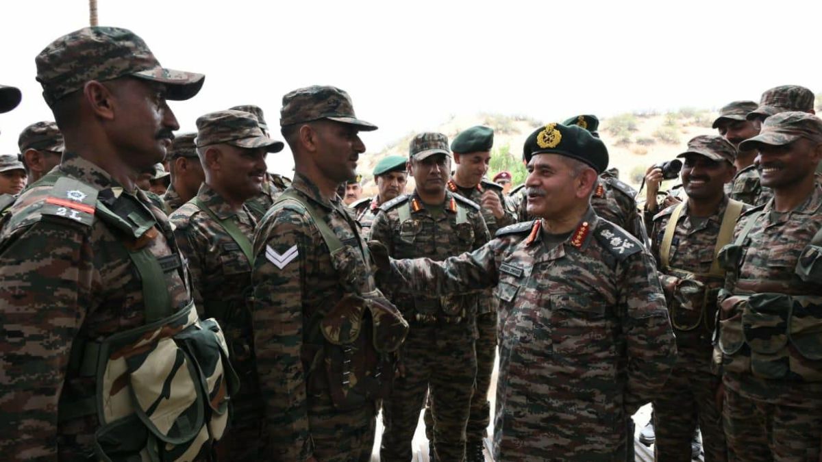 COAS Lauds Troops For Vigilant Defence Along The Western Front