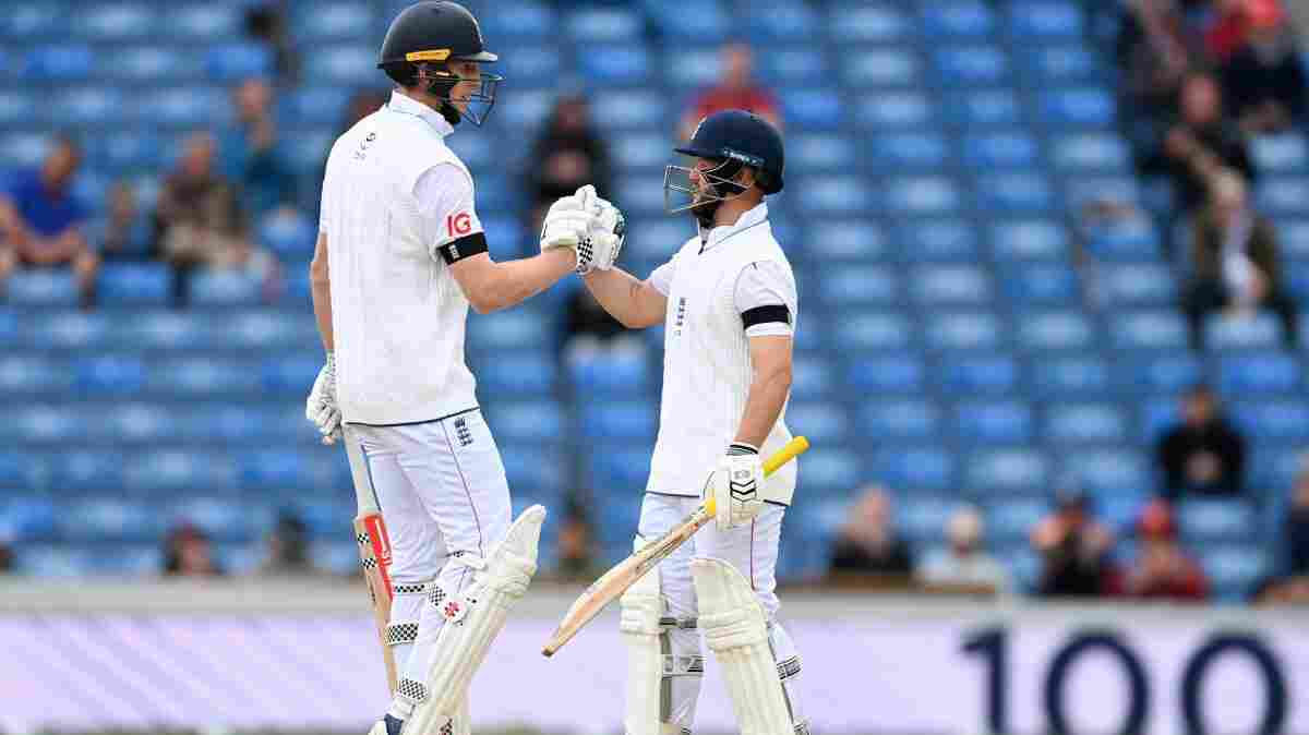 Ben Duckett and Zak Crawley