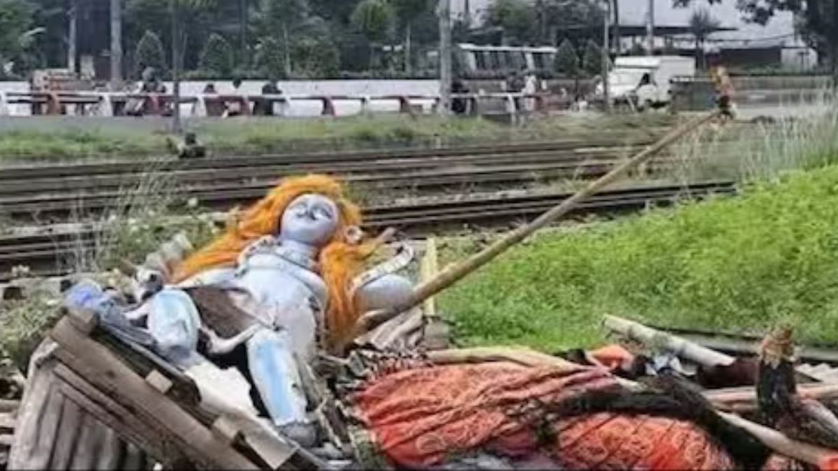 ‘We Have No Place to Pray’: Hindu Outrage Grows After Sudden Temple Demolition In Dhaka