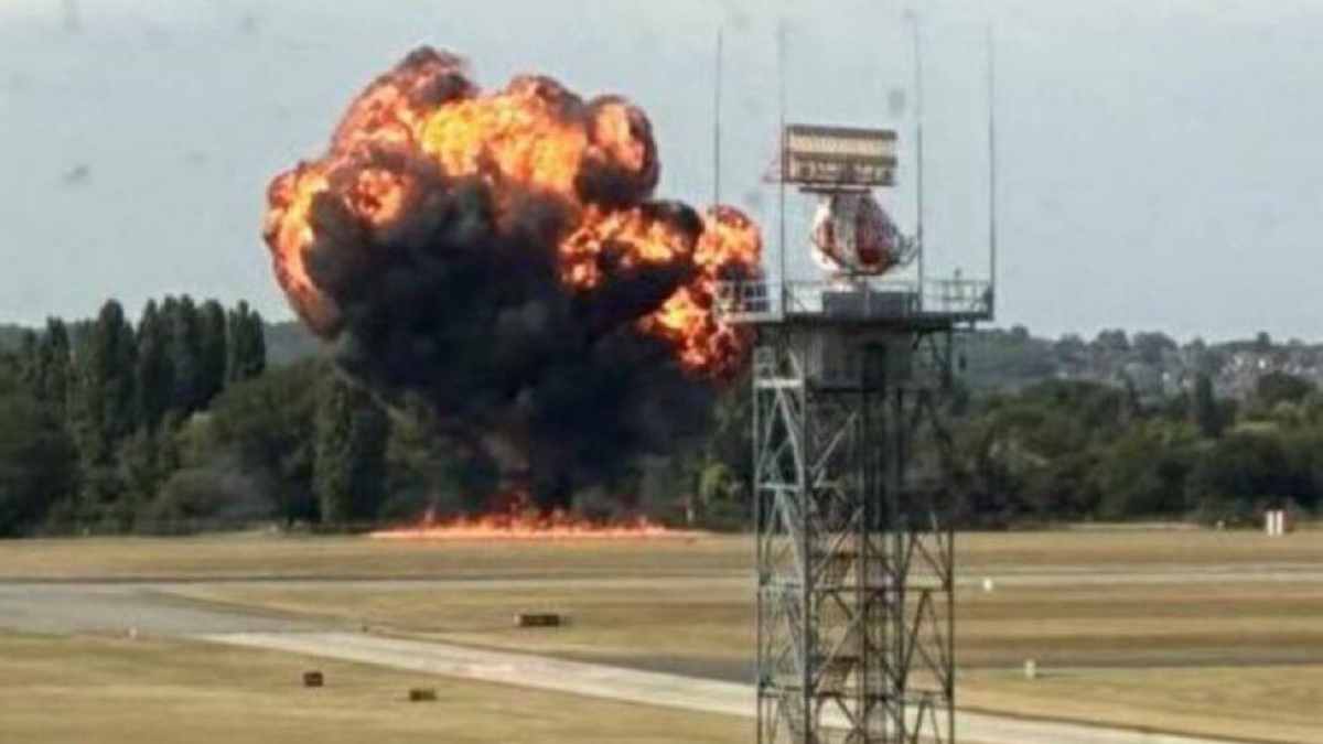London Southend Airport plane crash