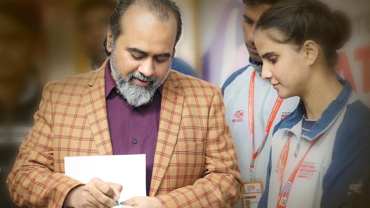 Acharya Prashant: The Spiritual Leader Women Admire For His Powerful Voice On Women’s Rights
